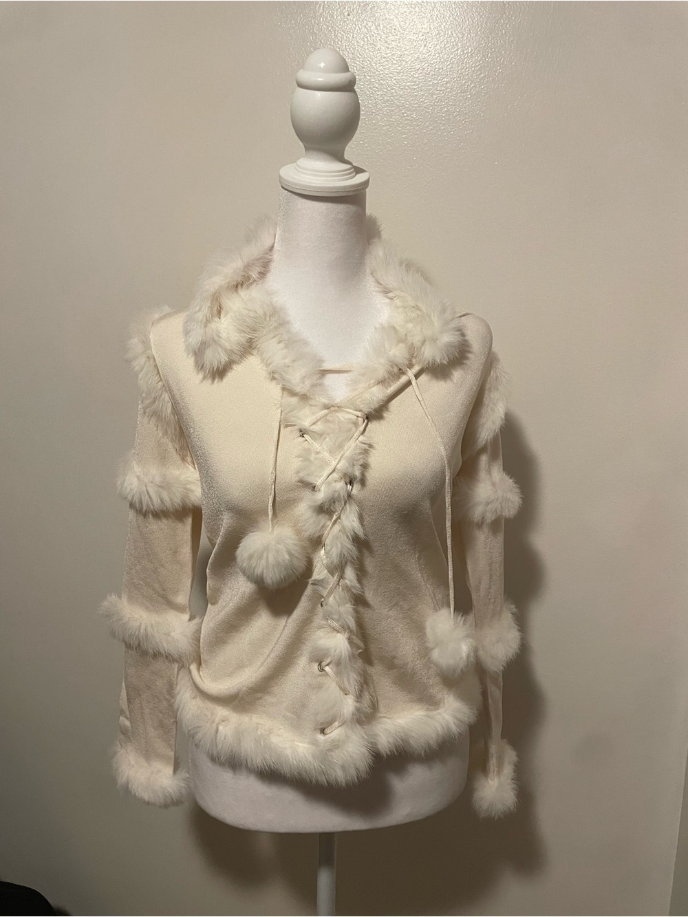 Cream Faux-Fur Trim Lace-Up V-Neck Sweater